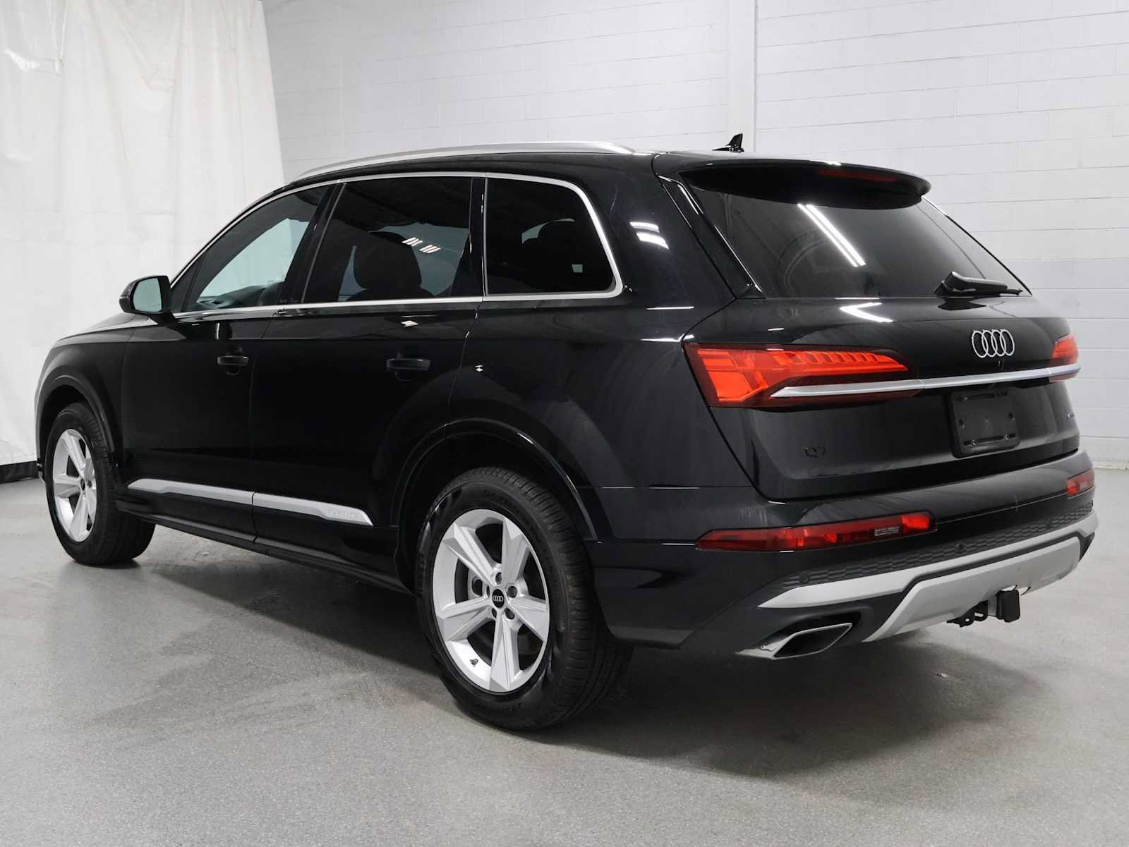 Certified 2026 Audi Q7 3.0T Premium AWD/4WD image 3