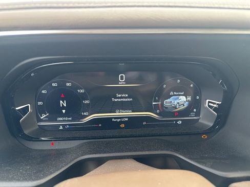 Used 2023 GMC Yukon XL Denali image 18