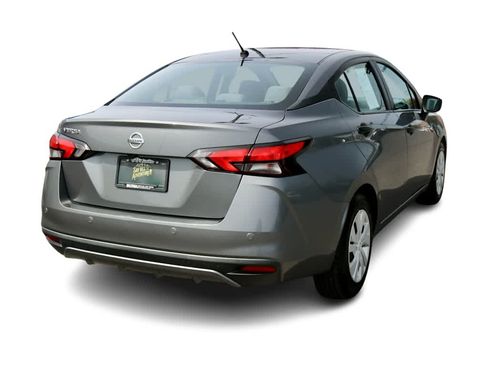 Used 2020 Nissan Versa S FWD image 6