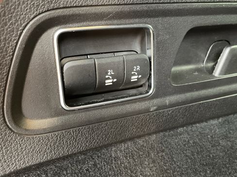 Certified 2023 Mercedes-Benz GLS 450 GLS 450 4MATIC SUV image 11