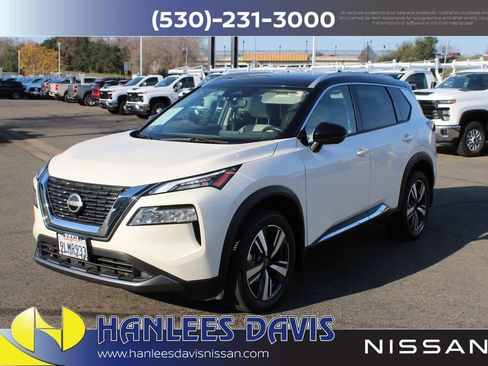 Used 2023 Nissan Rogue SL image 3