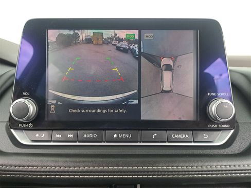 Used 2021 Nissan Rogue SV image 23