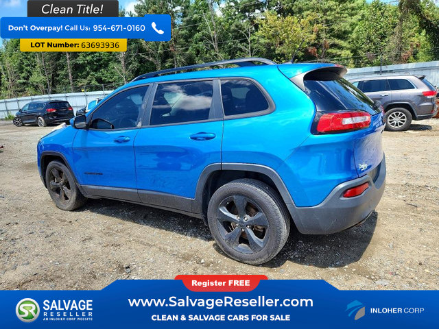 Used 2018 Jeep Cherokee Latitude w/ Altitude Package FWD image 3