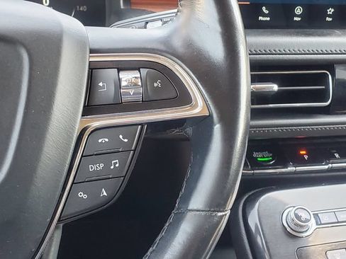 Certified 2023 Lincoln Nautilus Reserve AWD/4WD image 17