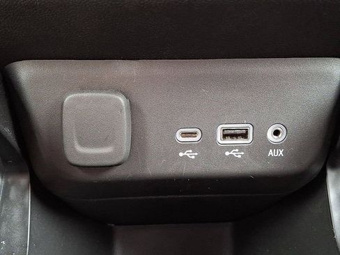 Certified 2023 Chevrolet TrailBlazer RS w/ Convenience Package image 21