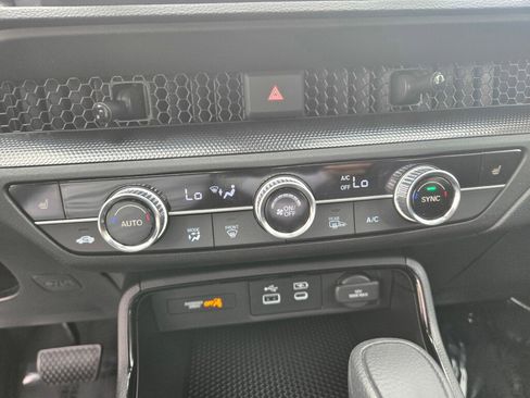 Certified 2025 Honda CR-V EX image 19