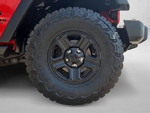Used 2014 Jeep Wrangler Unlimited Sport w/ Connectivity Group AWD/4WD image 23
