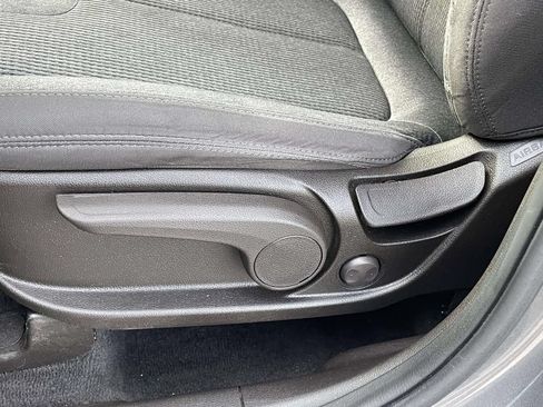 Used 2019 Hyundai Santa Fe SE AWD/4WD image 7