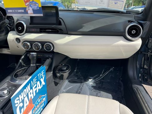 Used 2021 MAZDA MX-5 Miata RF Grand Touring RWD image 64