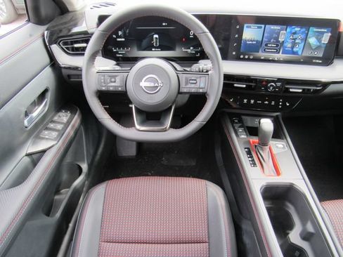 New 2026 Nissan Kicks SR w/ Cold Weather Package FWD image 14
