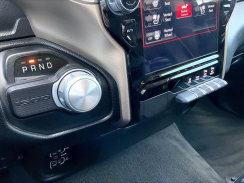 Used 2020 RAM 1500 Laramie image 34