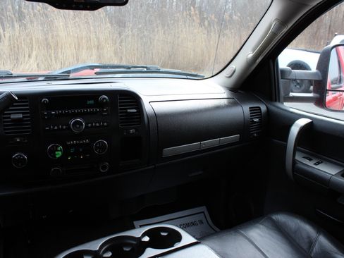 Used 2008 Chevrolet Silverado 2500 LT w/ 1LT Convenience Package image 21