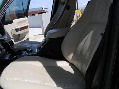 Used 2012 Land Rover Range Rover Supercharged AWD/4WD image 88