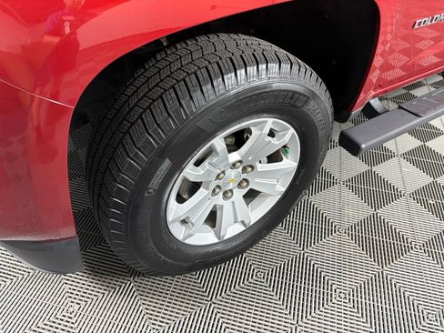 Used 2016 Chevrolet Colorado LT AWD/4WD image 9