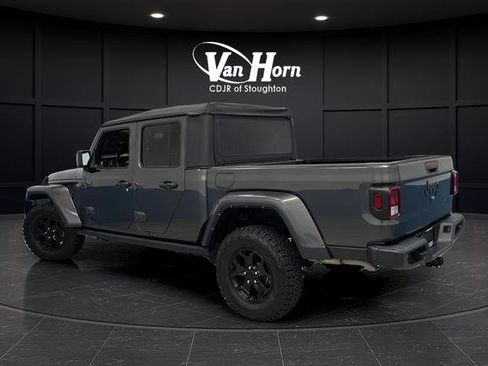 Used 2022 Jeep Gladiator Willys image 3