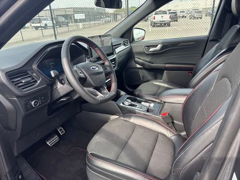 Certified 2023 Ford Escape ST-Line Select w/ Tech Pack #2 image 14