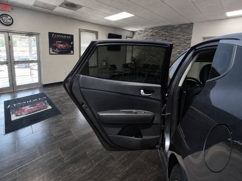 Used 2019 Kia Optima S w/ S Panoramic Sunroof Package FWD image 15