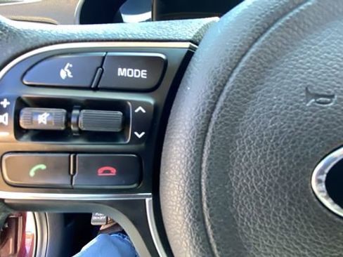 Used 2018 Kia Optima LX w/ 17" Alloy Wheels Package FWD image 20