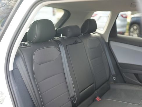 Used 2022 Volkswagen Taos SE AWD/4WD image 24