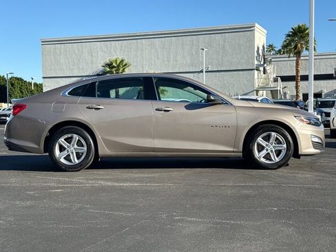 Used 2024 Chevrolet Malibu LS image 2