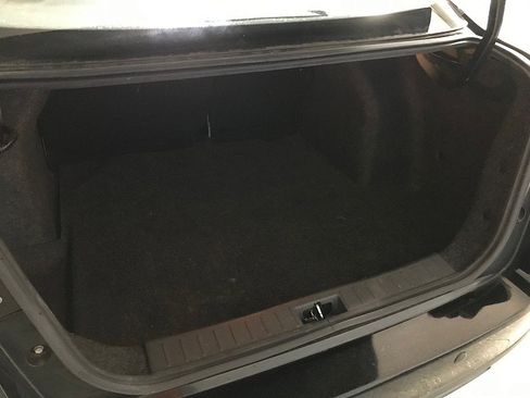 Used 2020 Nissan Versa S FWD image 30