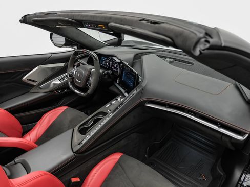 Used 2024 Chevrolet Corvette Z06 RWD image 61