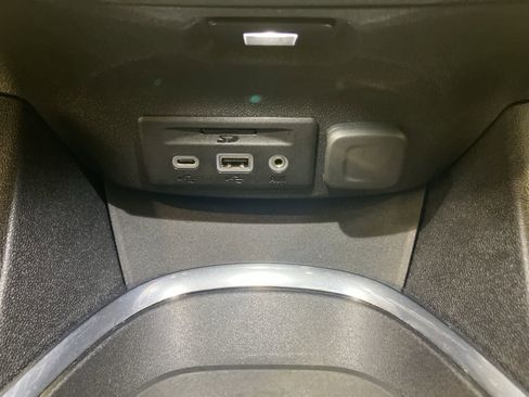 Used 2019 Chevrolet Malibu Premier image 20