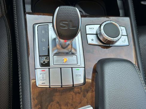 Used 2013 Mercedes-Benz SL 550 image 41