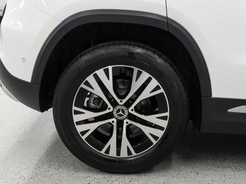 Used 2025 Mercedes-Benz GLA 250 4MATIC w/ Winter Package image 31