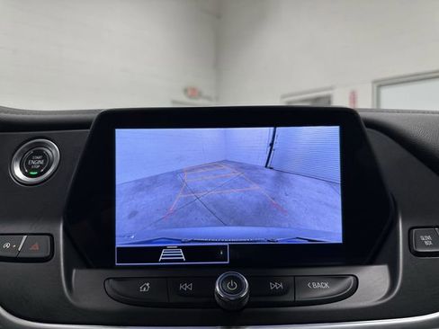 Used 2021 Chevrolet Blazer LT FWD image 32