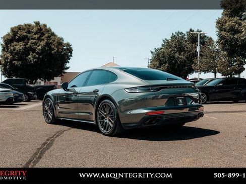 Used 2023 Porsche Panamera 4 Platinum Edition AWD/4WD image 5