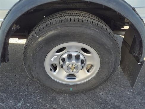 New 2024 Chevrolet Express 3500 w/ Power Convenience Package image 9