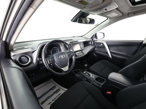 Used 2016 Toyota RAV4 XLE w/ Convenience Package AWD/4WD image 10