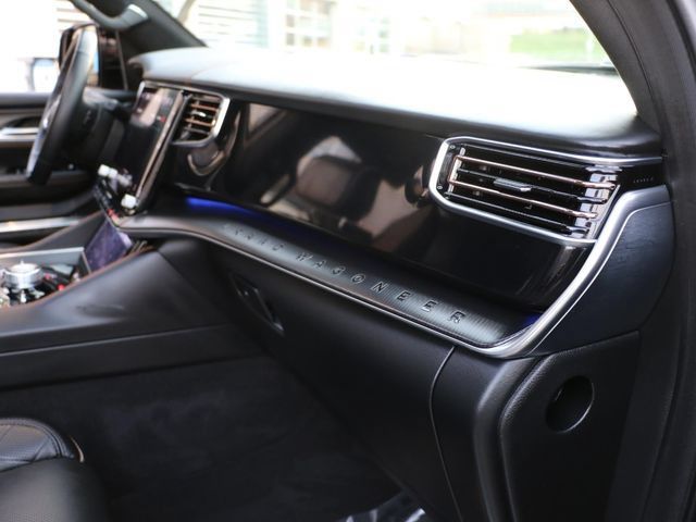 Used 2023 Jeep Grand Wagoneer Series III w/ Rear Seat Video Group 1 AWD/4WD image 12