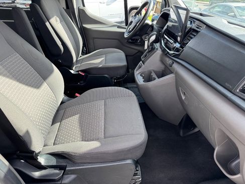 Used 2023 Ford Transit 350 XLT image 17