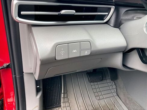 Used 2023 Hyundai Elantra SEL w/ Convenience Package FWD image 25