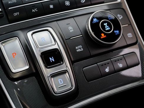 Used 2022 Hyundai Santa Fe SEL w/ Convenience + Premium Package image 14