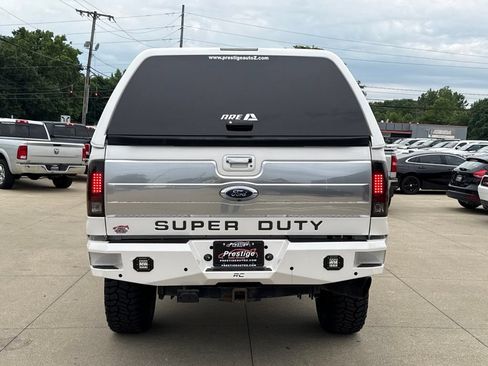 Used 2016 Ford F250 Platinum w/ FX4 Off-Road Package AWD/4WD image 12