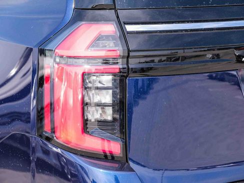 Used 2026 Nissan Armada SL RWD image 7