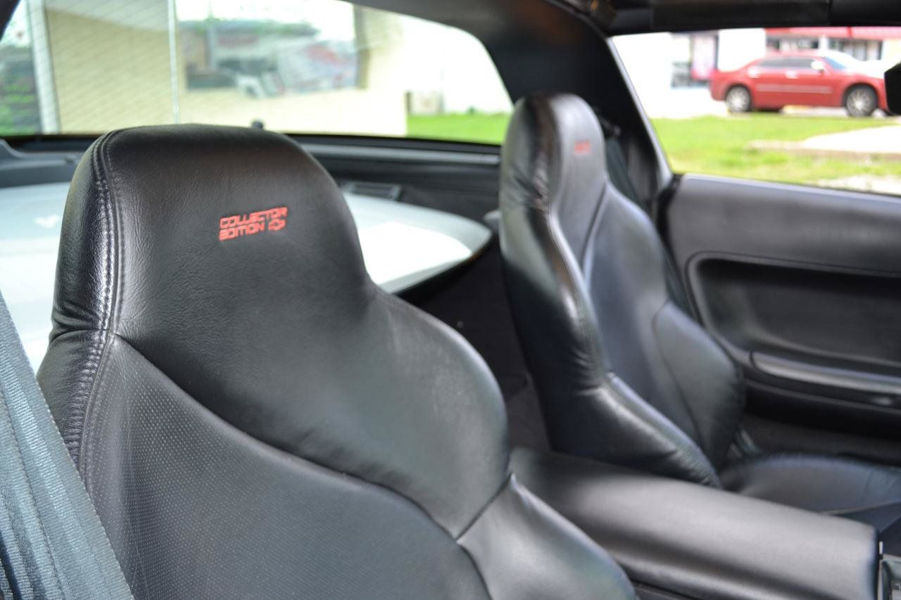 Used 1996 Chevrolet Corvette Coupe RWD image 31