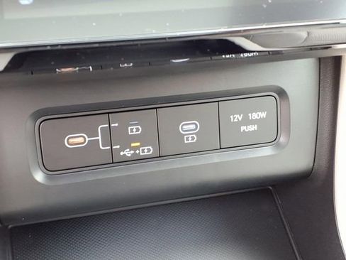 New 2026 Hyundai Tucson Limited FWD image 16