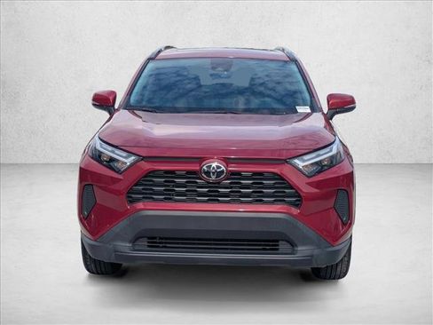 Used 2023 Toyota RAV4 XLE w/ Convenience Package FWD image 2