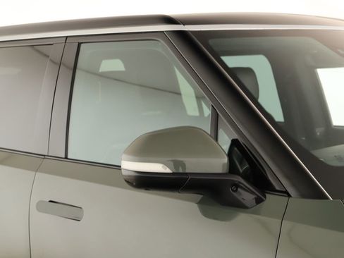 Used 2022 Rivian R1S Launch Edition image 36