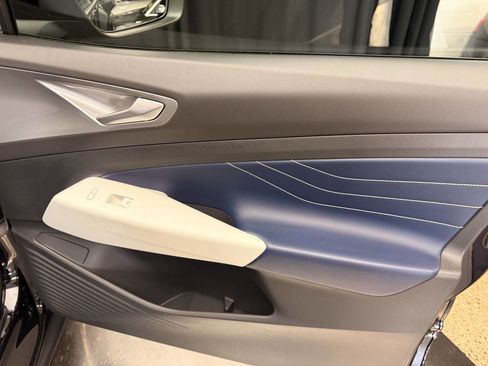 Used 2023 Volkswagen ID.4 Pro S image 23