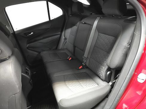 Used 2021 Chevrolet Equinox LT FWD image 33