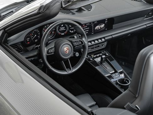 Used 2024 Porsche 911 Carrera GTS RWD image 16