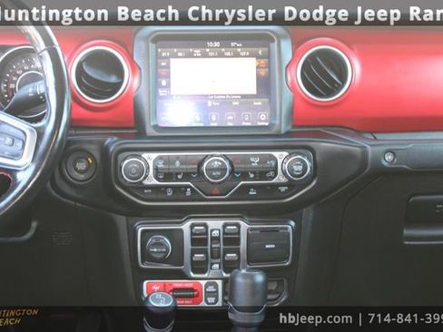 Used 2022 Jeep Gladiator Rubicon w/ Cold Weather Group image 22