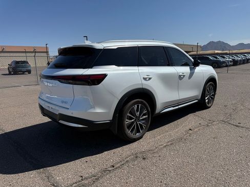 Certified 2026 INFINITI QX60 Luxe w/ Cargo Package image 5