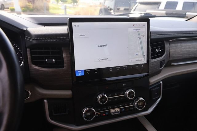 Used 2023 Ford Expedition Limited AWD/4WD image 18
