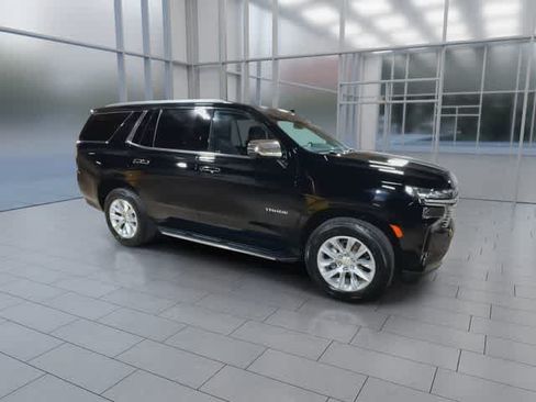 Used 2024 Chevrolet Tahoe Premier AWD/4WD image 2